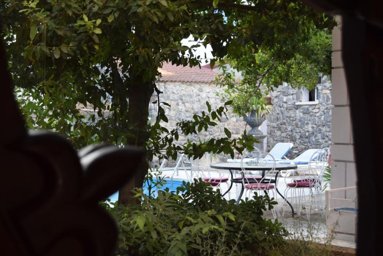 Hotel Las Casitas Del Jardin Tudela de Duero エクステリア 写真