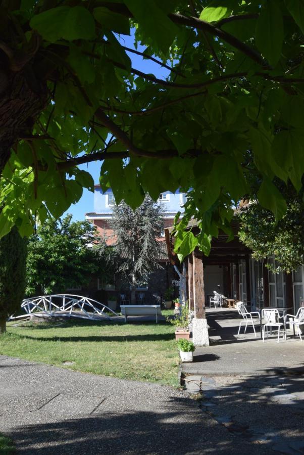 Hotel Las Casitas Del Jardin Tudela de Duero エクステリア 写真